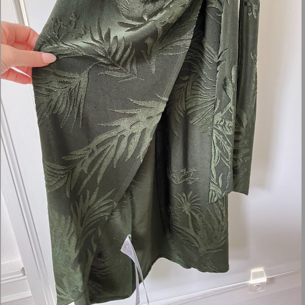MANGO Knotted Jacquard Dress – Green, Size 6 (Discontinued) - Picture 9 of 9